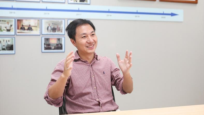 复盘贺建奎的人生轨迹:是谁给了他勇气